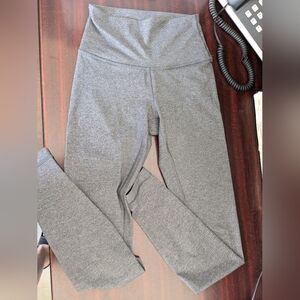 Lululemon leggings size 4